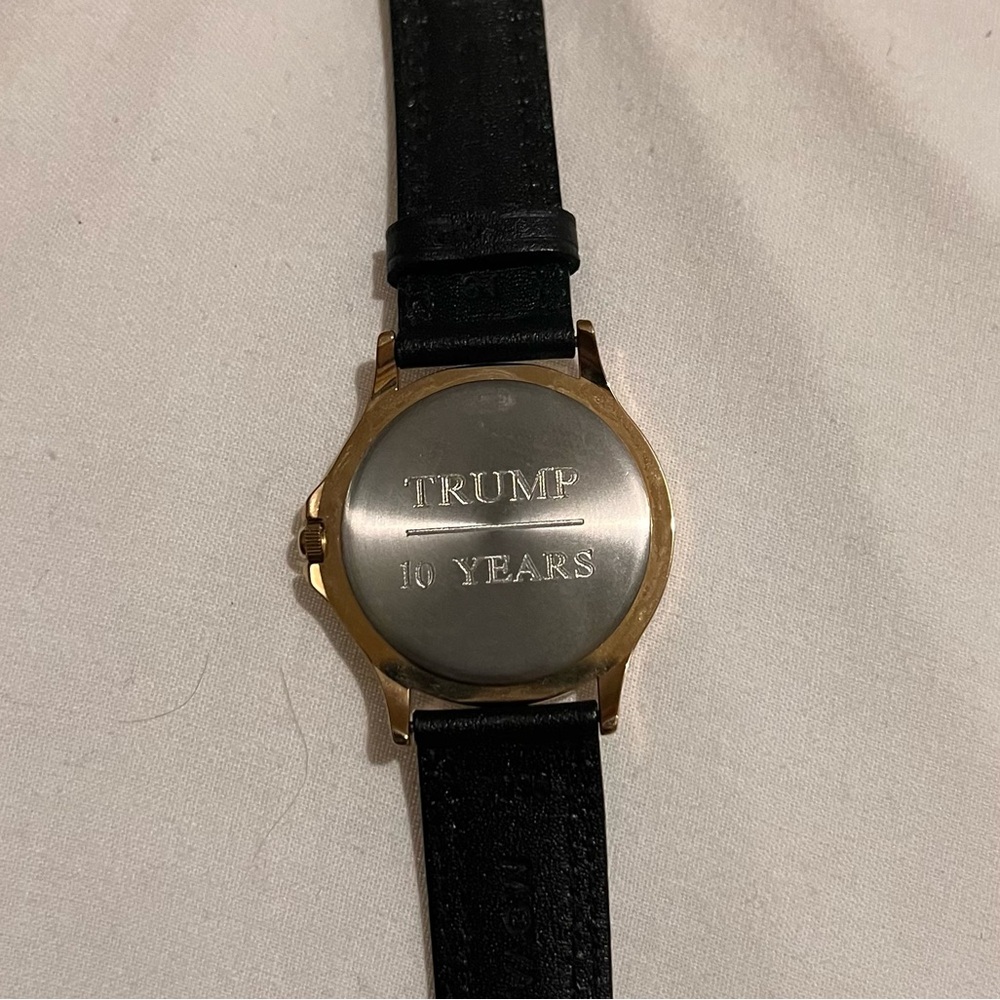 MOVADO “TRUMP” Signature Gold Black Leather Band Watch - Picture 5 of 8